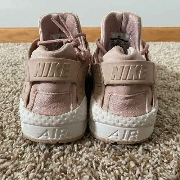 Nike Air Huarache Run Particle Beige Metallic Pink Size 10 - Picture 8 of 13